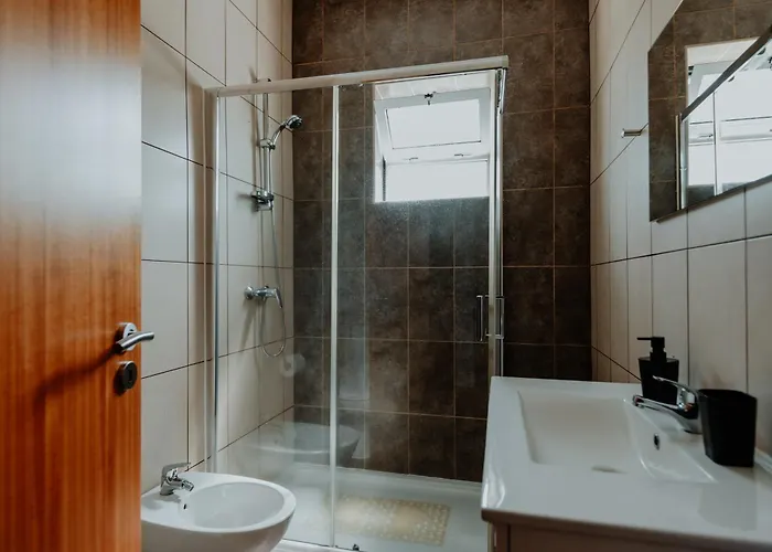 Casa Sousa Ribeiro *