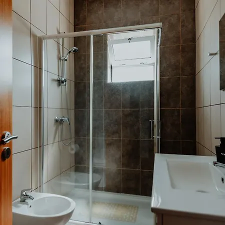 Casa Sousa Ribeiro *