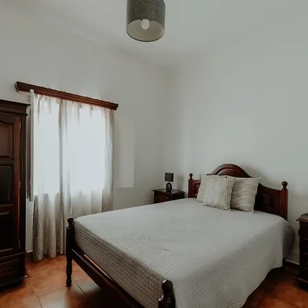 アパート Casa Sousa Ribeiro プライア・ダ・ヴィクトーリア