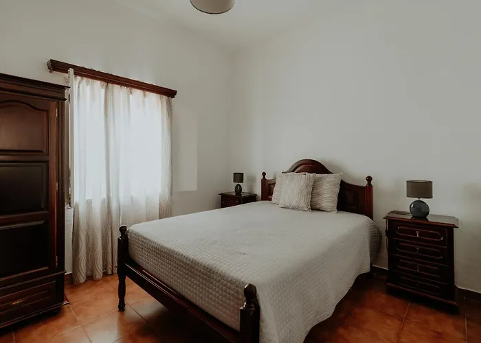 Casa Sousa Ribeiro * Praia da Vitória