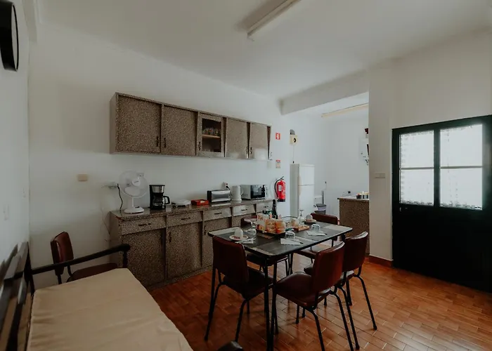 Casa Sousa Ribeiro *